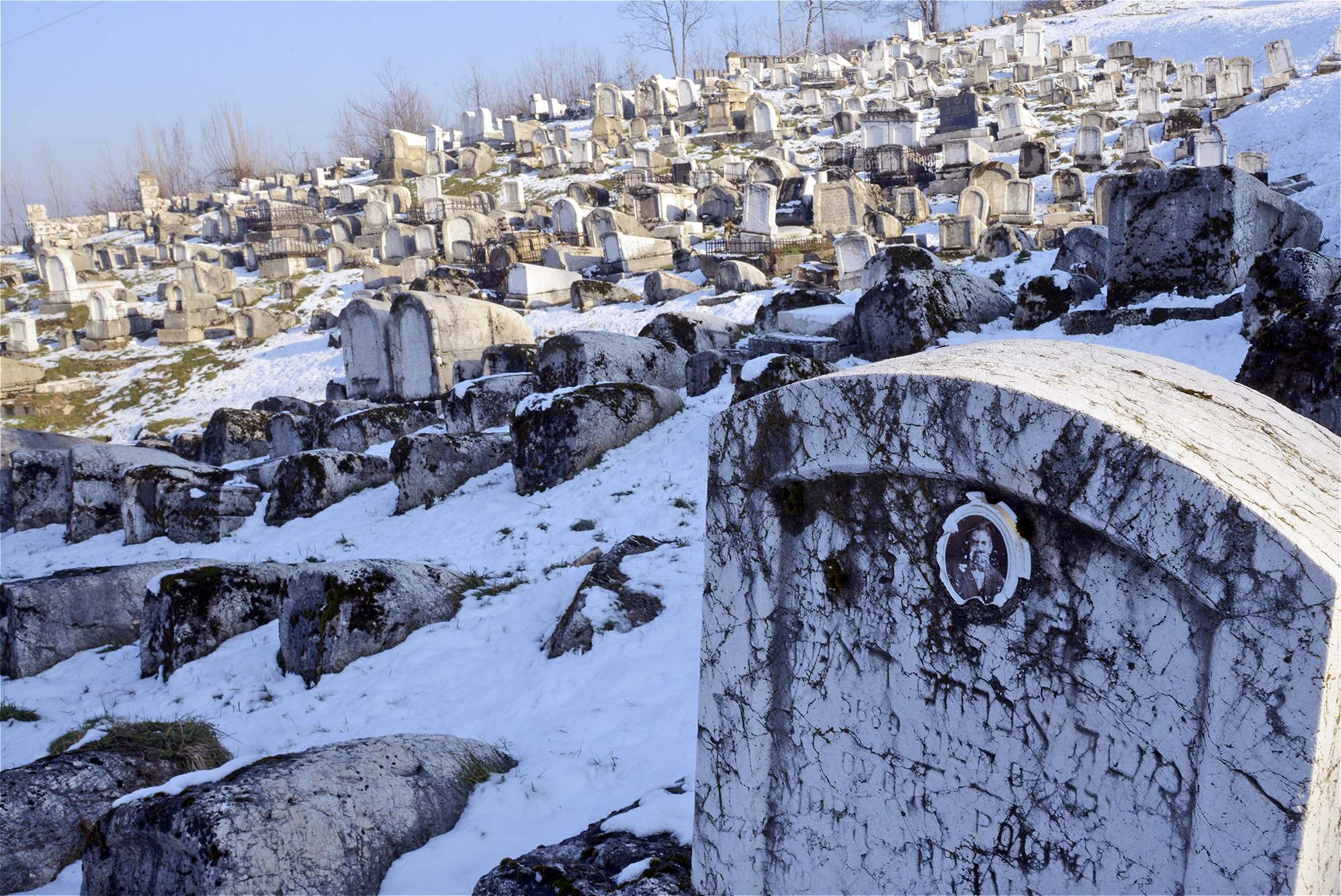 cimitero-ebraico-Sarajevo-Bosnia-obradjeno.jpg